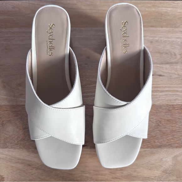 New in Box Seychelles Block Heels - Picture 6 of 7